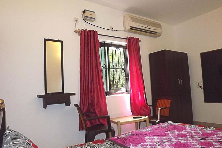 Room 4 of 31