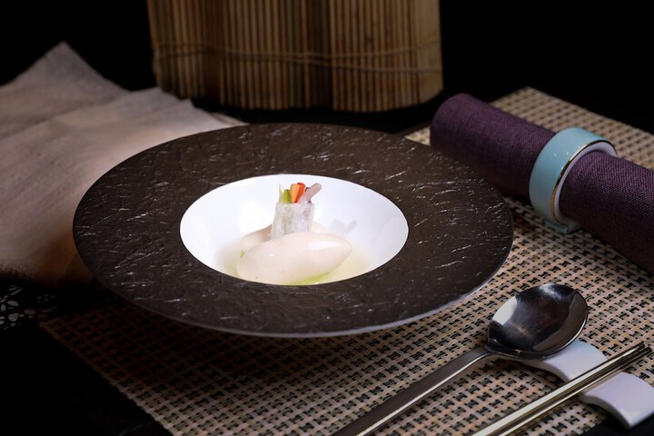Dining 56 of 106