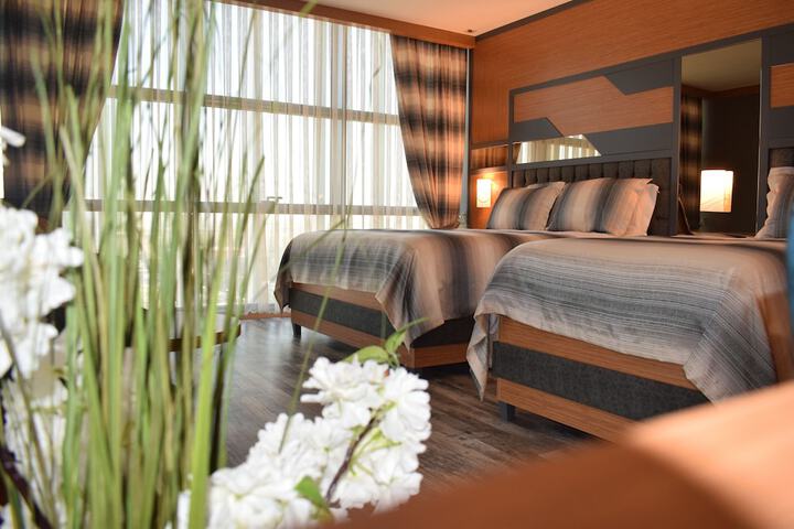 Room 10 of 26