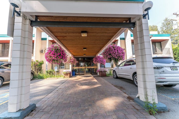 Hotel Entry