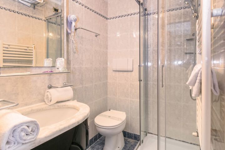 Clean Restrooms