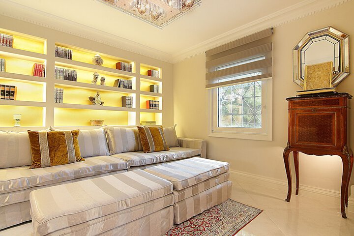 Room 15 of 81