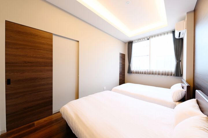 Room 176 of 226