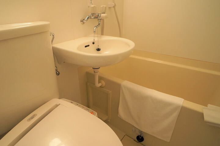 Room 18 of 29
