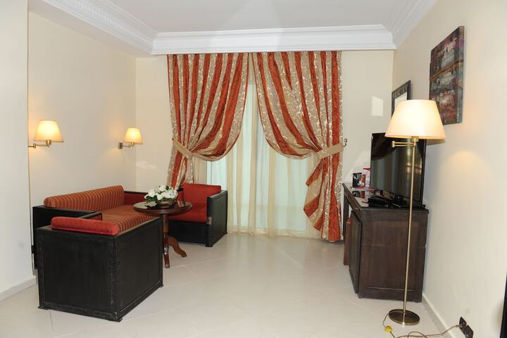 Room 12 of 71