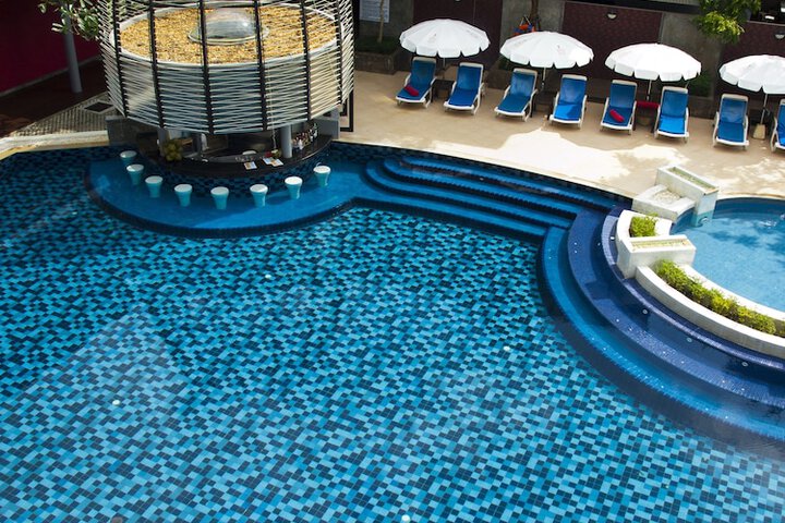 Pool 48 of 83