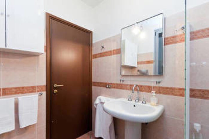 Room 10 of 53
