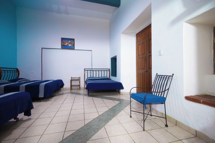 Room 18 of 82