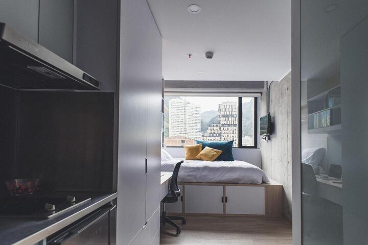Room 1 of 4