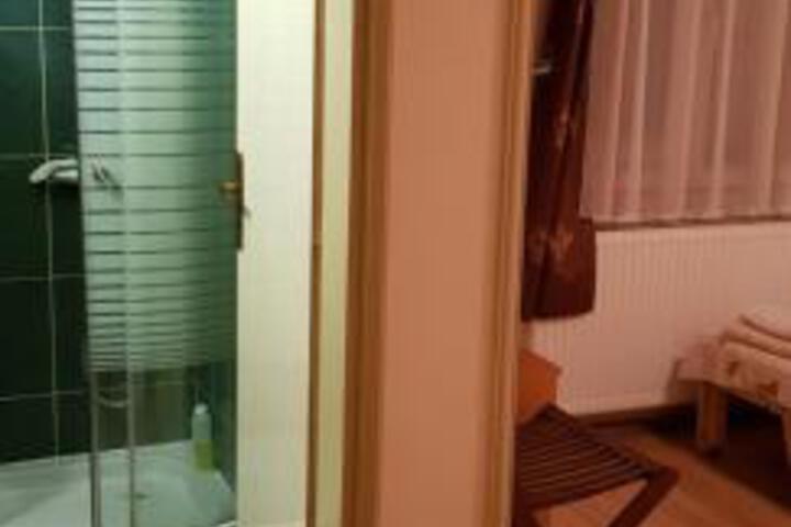 Room 138 of 144