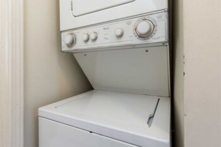 Laundry 7 of 20