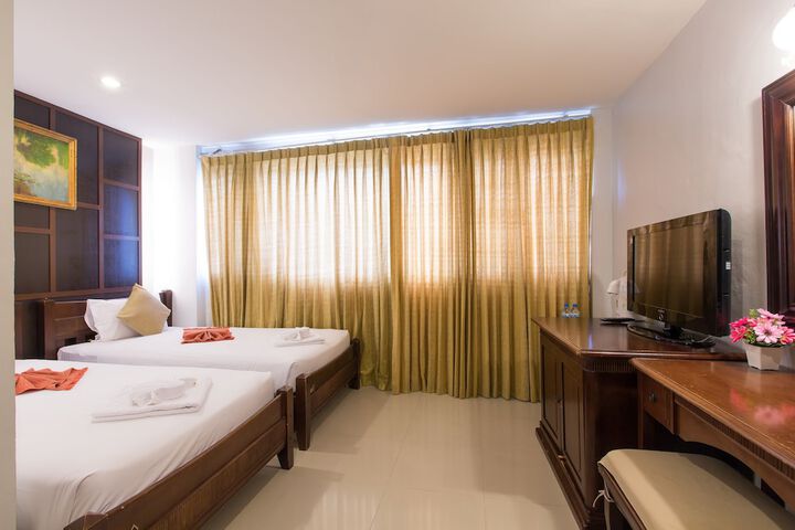 Room 16 of 45