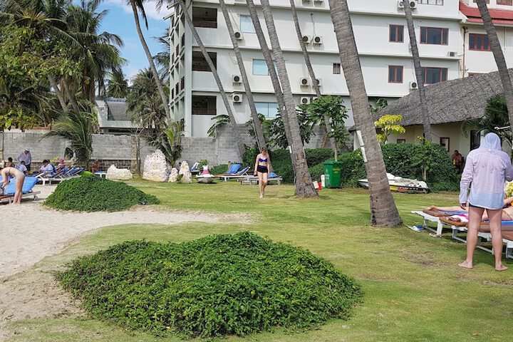 Beach 100 of 131