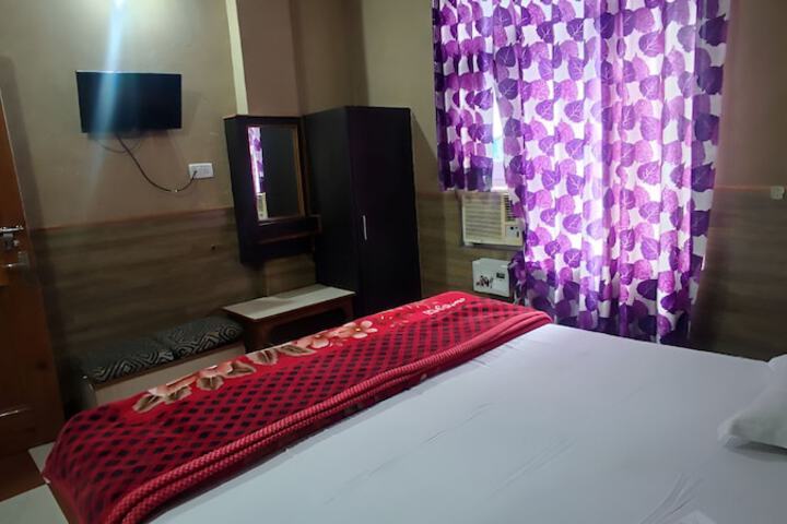 Room 30 of 69