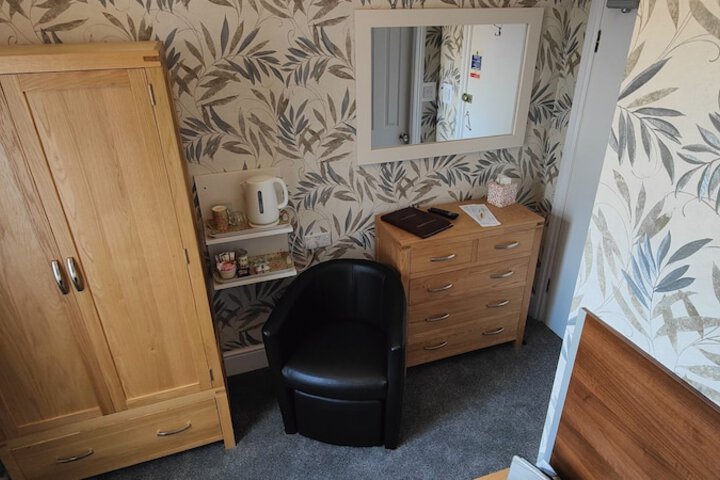 Room 16 of 56