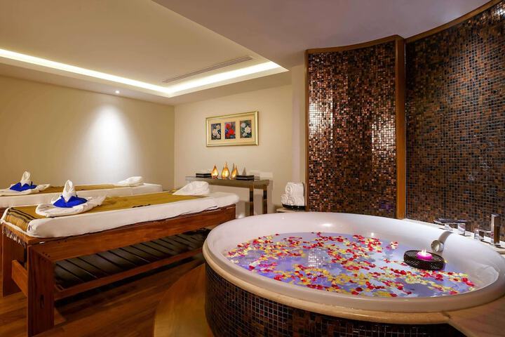 Hotel Interior 97 of 155