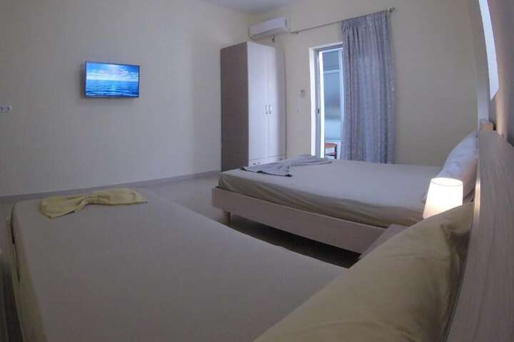 Room 11 of 55