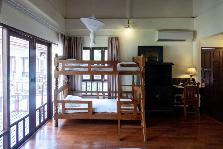 Room 15 of 96