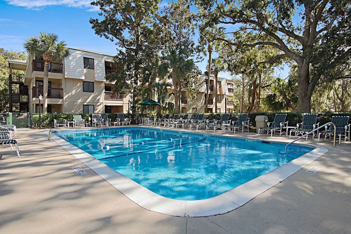 Pool 20 of 37