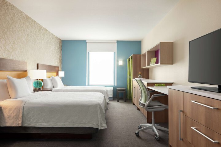 1 Queen Bed Studio (31 of 32)