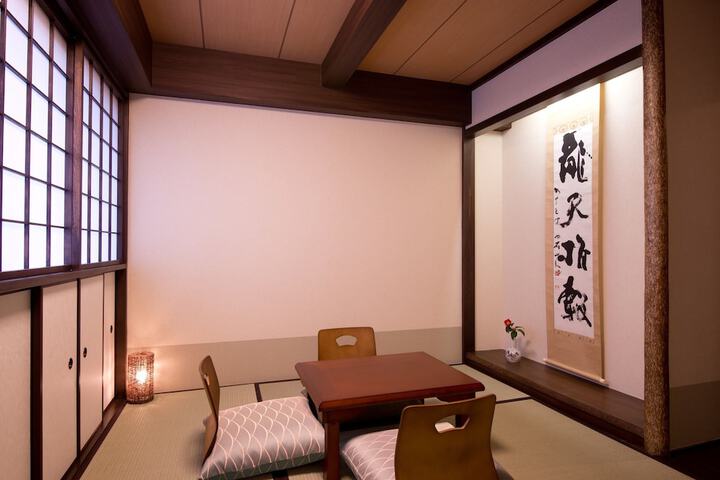 Room 20 of 67