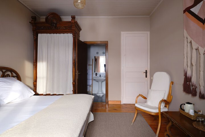 Room 13 of 76