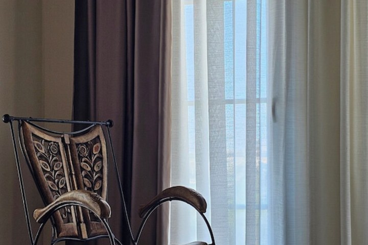 Room 11 of 79