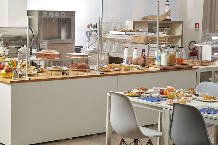 Breakfast/Coffee Service 43 of 55