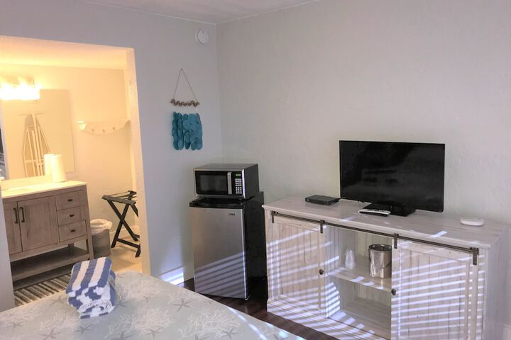 Room 12 of 25