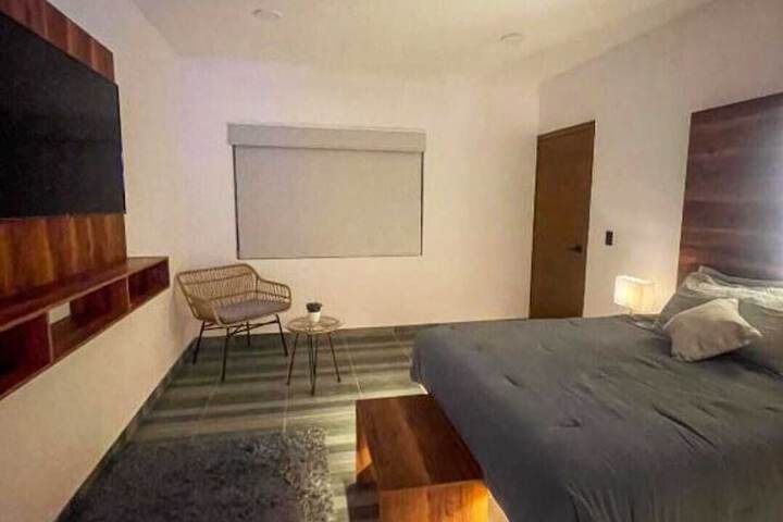 Room 4 of 30