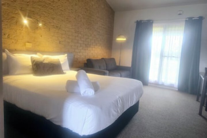 Room 22 of 174