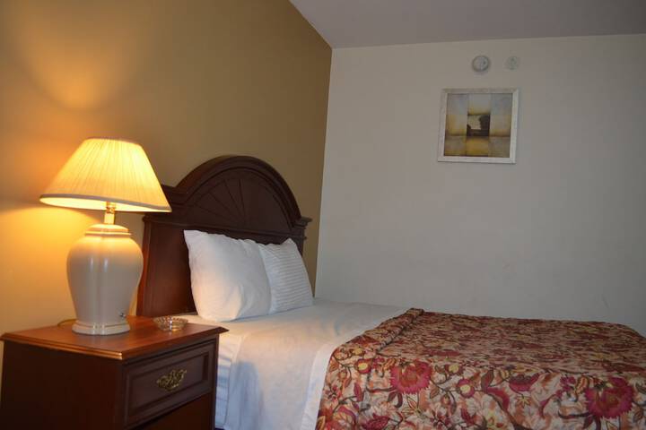 Room 13 of 24