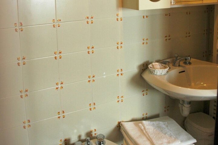 Bathroom Interior Photo