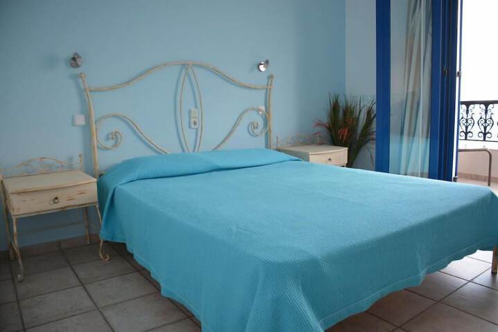 Room 7 of 23