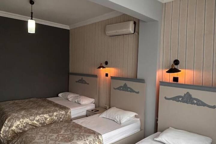 Room 13 of 39