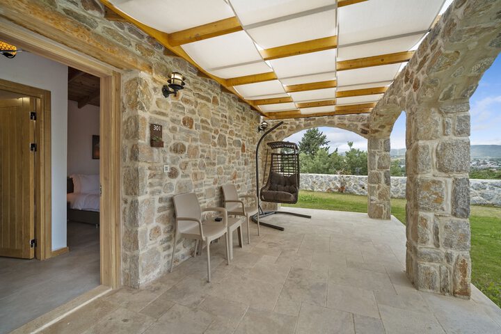 Terrace/Patio 20 of 39