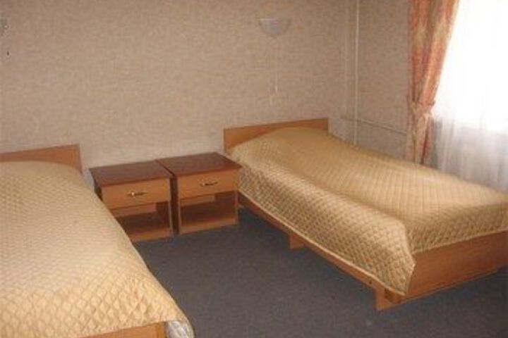 Room 24 of 37