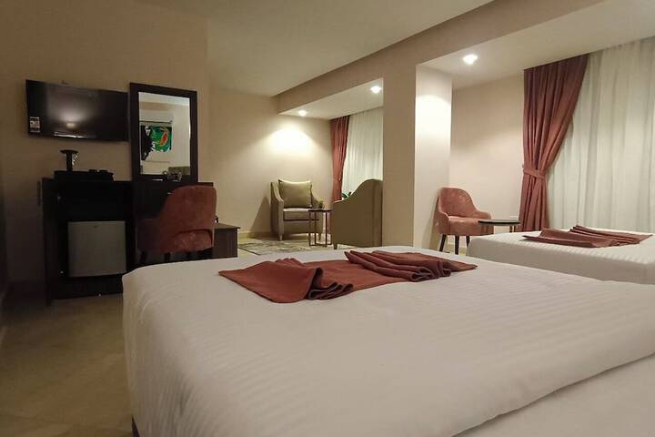 Room 35 of 125