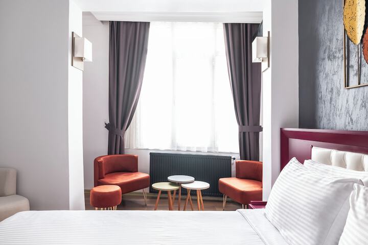 Room 6 of 71