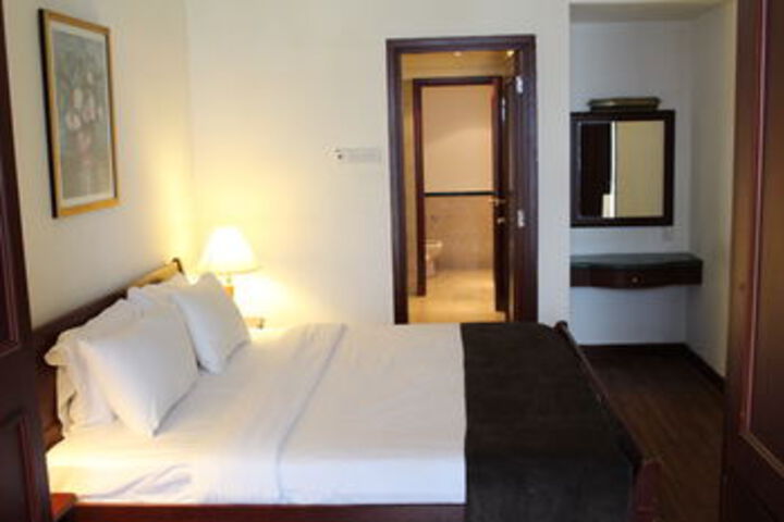 Room 47 of 83