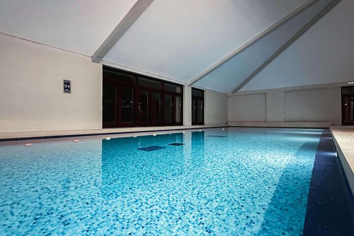 Pool 25 of 68