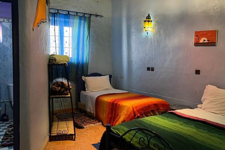 Room 27 of 71