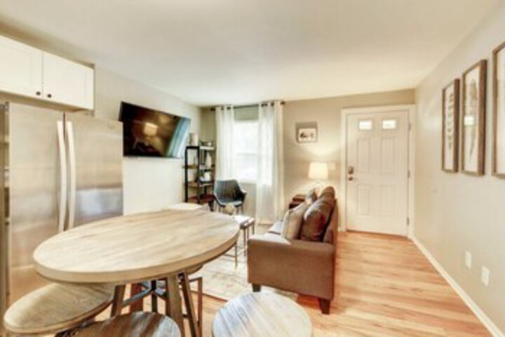 Room 9 of 23