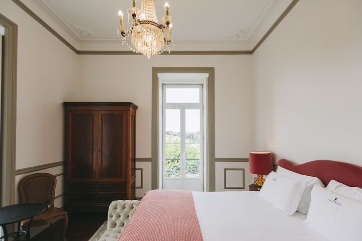 Room 16 of 245