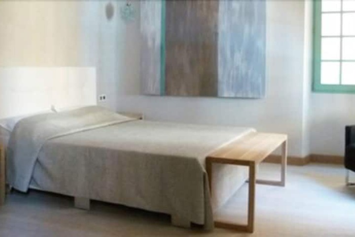 Room 4 of 48