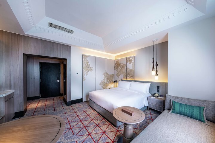 Room 25 of 129