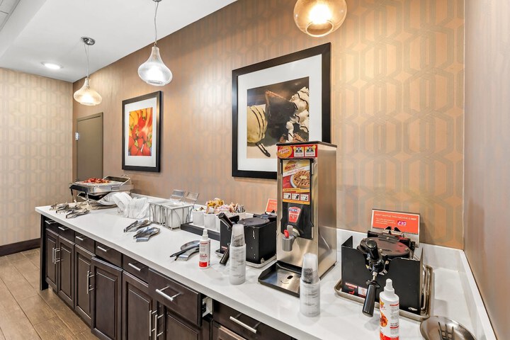 Breakfast/Coffee Service 58 of 68