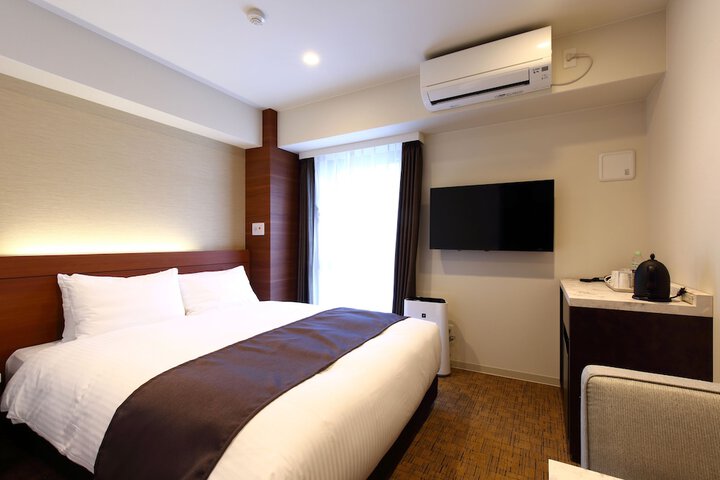 Room 5 of 47