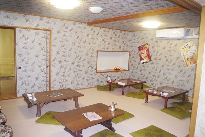 Dining 92 of 185