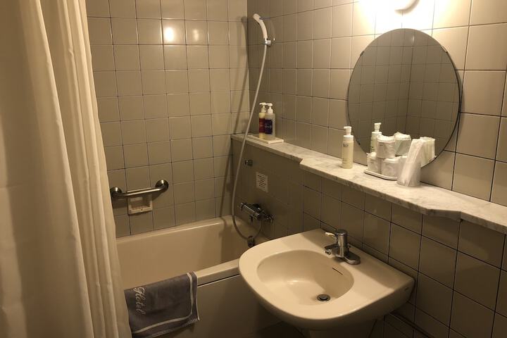 Room 20 of 44